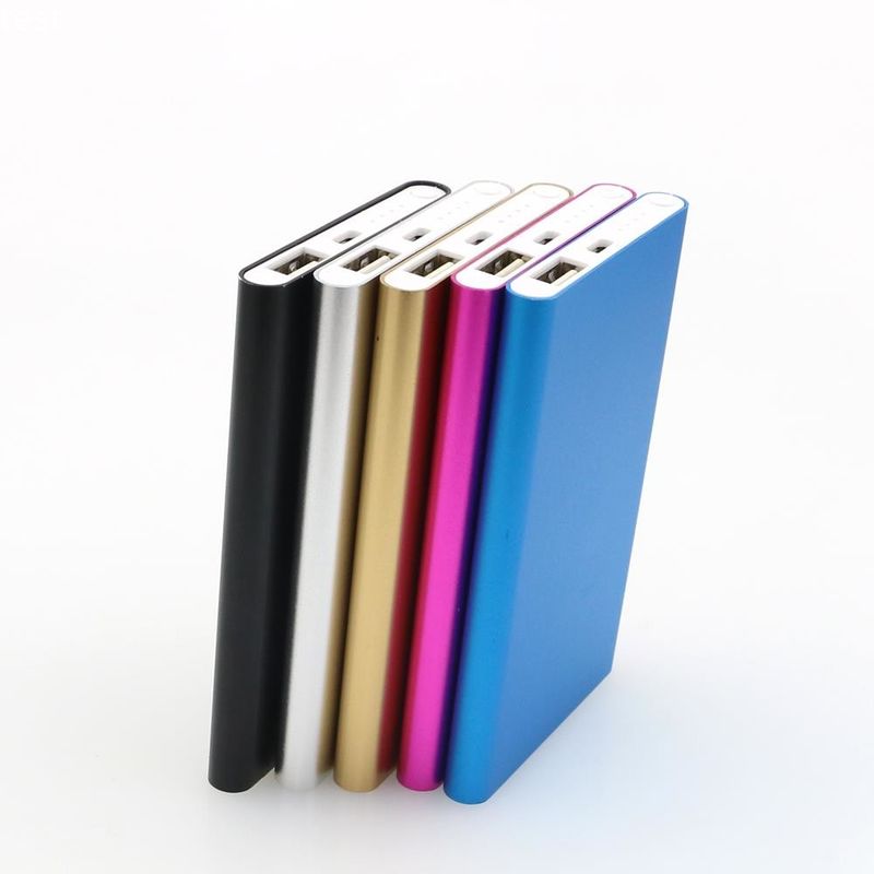 Hot selling business gift ultra slim power bank charger for mobile phone factory price